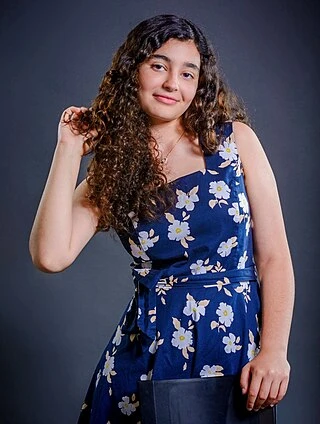 Saba Vahedyousefi headshot
