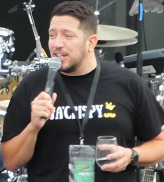 Sal Vulcano headshot