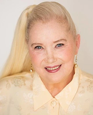 Sally Kirkland headshot