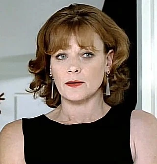 Samantha Bond headshot