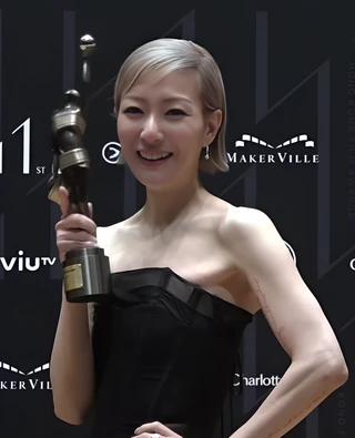 Sammi Cheng headshot