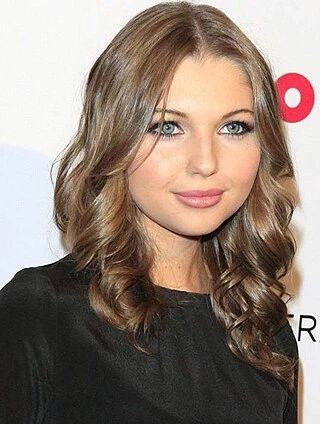 Sammi Hanratty headshot