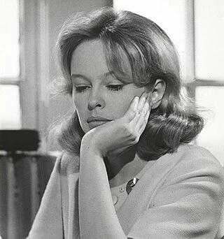 Sandy Dennis headshot