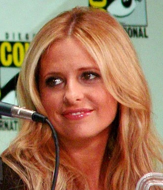 Sarah Michelle Gellar headshot