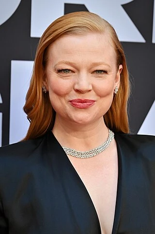 Sarah Snook headshot
