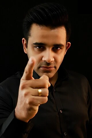Saranga Disasekara headshot