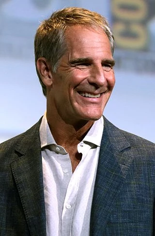 Scott Bakula headshot