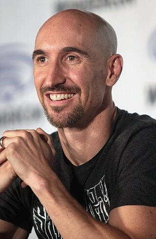 Scott Menville headshot