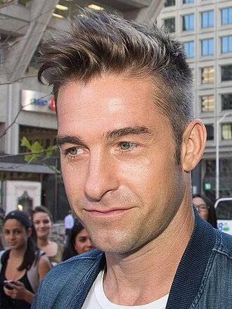 Scott Speedman headshot
