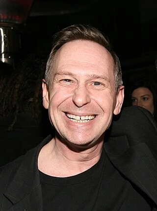 Scott Thompson headshot
