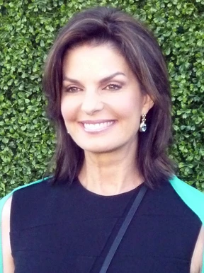 Sela Ward headshot