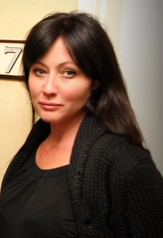Shannen Doherty headshot
