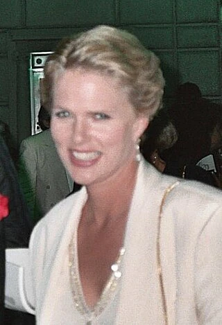 Sharon Gless headshot