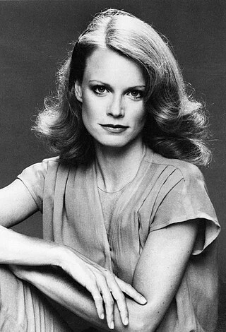 Shelley Hack headshot