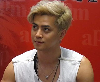Show Lo headshot