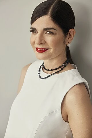 Soledad Villamil headshot
