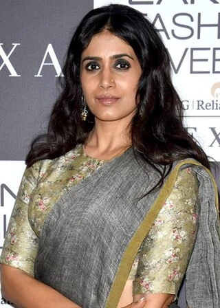 Sonali Kulkarni headshot
