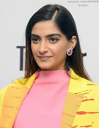 Sonam Kapoor headshot