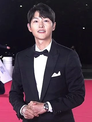 Song Joong-ki headshot
