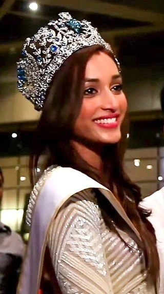 Srinidhi Shetty headshot
