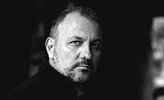 Stelio Savante headshot