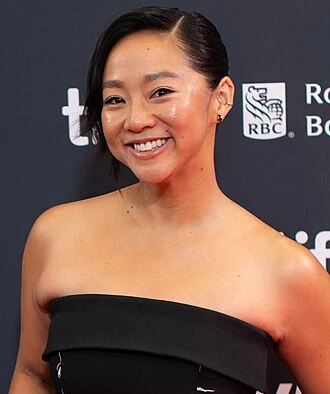 Stephanie Hsu headshot