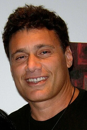 Stephen Bauer headshot