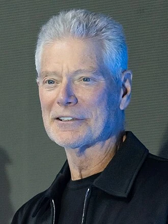 Stephen Lang headshot