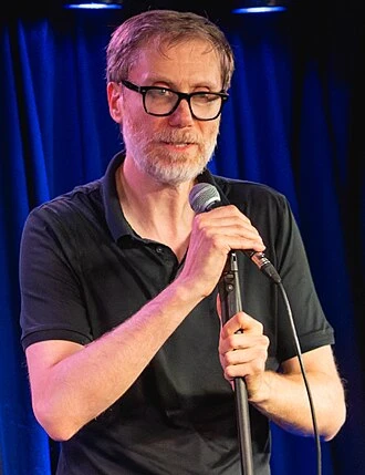 Stephen Merchant headshot