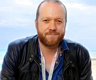Steve Oram headshot