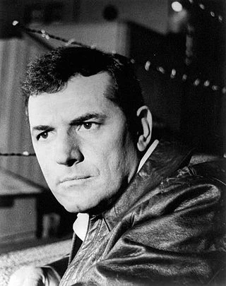 Steven Hill headshot