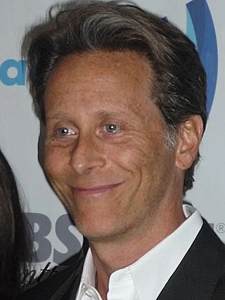 Steven Weber headshot