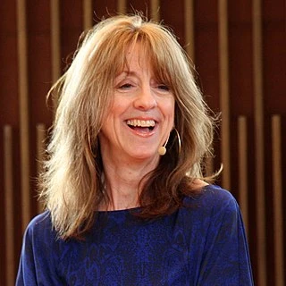 Sue Scott headshot