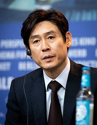Sul Kyung-gu headshot