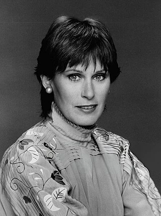 Susan Clark headshot