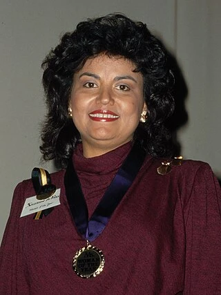 Suzanne De Passe headshot
