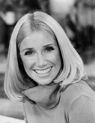 Suzanne Somers headshot