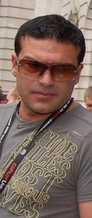 Tamer Hassan headshot