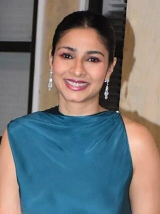 Tanishaa headshot