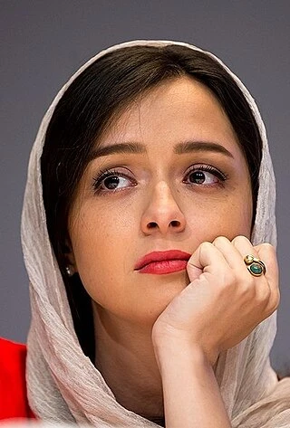 Taraneh Alidoosti headshot