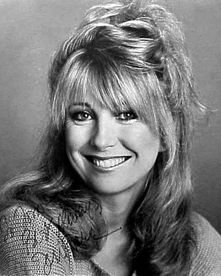 Teri Garr headshot