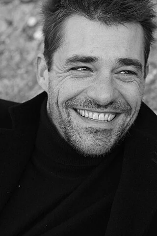 Thierry Neuvic headshot