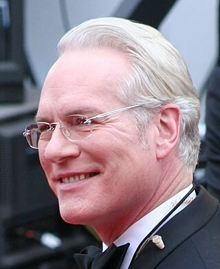 Tim Gunn headshot