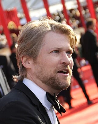 Todd Lowe headshot