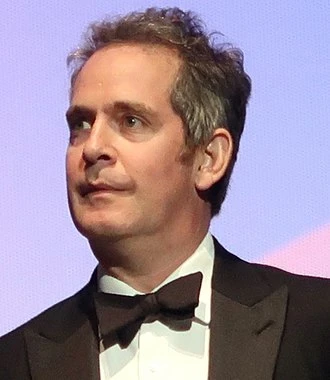 Tom Hollander headshot