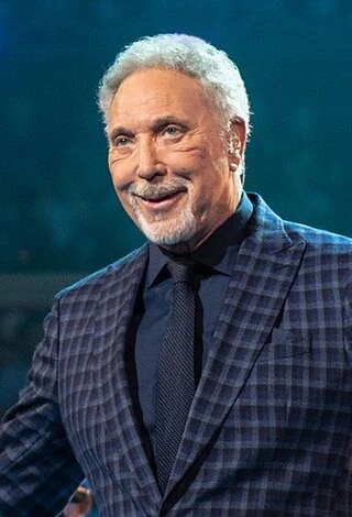 Tom Jones headshot