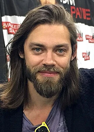 Tom Payne headshot