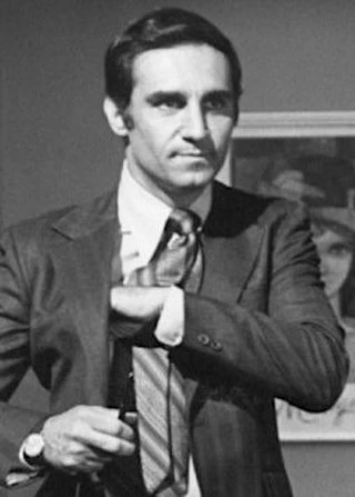 Tony Lo Bianco headshot