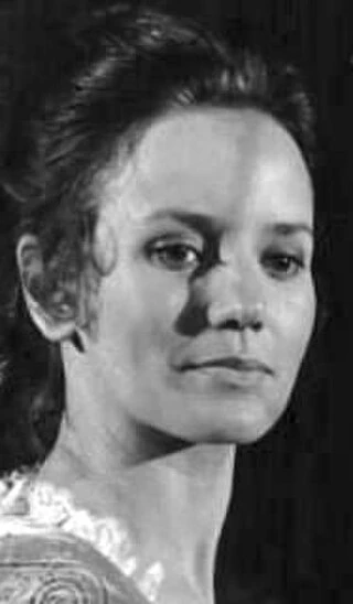 Trish Van Devere headshot