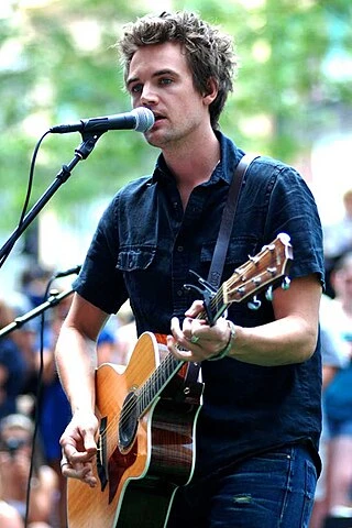 Tyler Hilton headshot